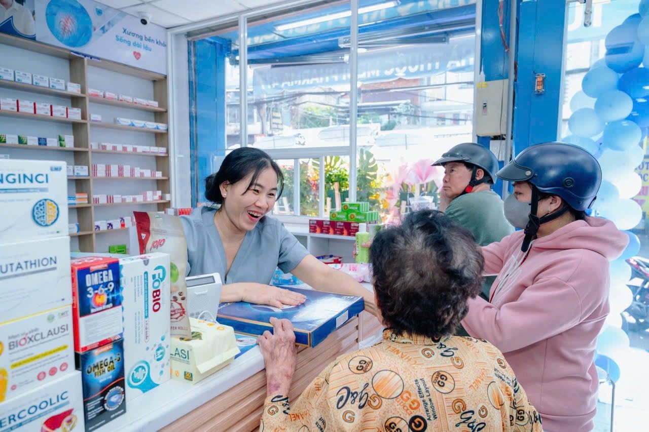 Mở nhà thuốc cần những gì? Chi phí, thủ tục và kinh nghiệm mới nhất 2026